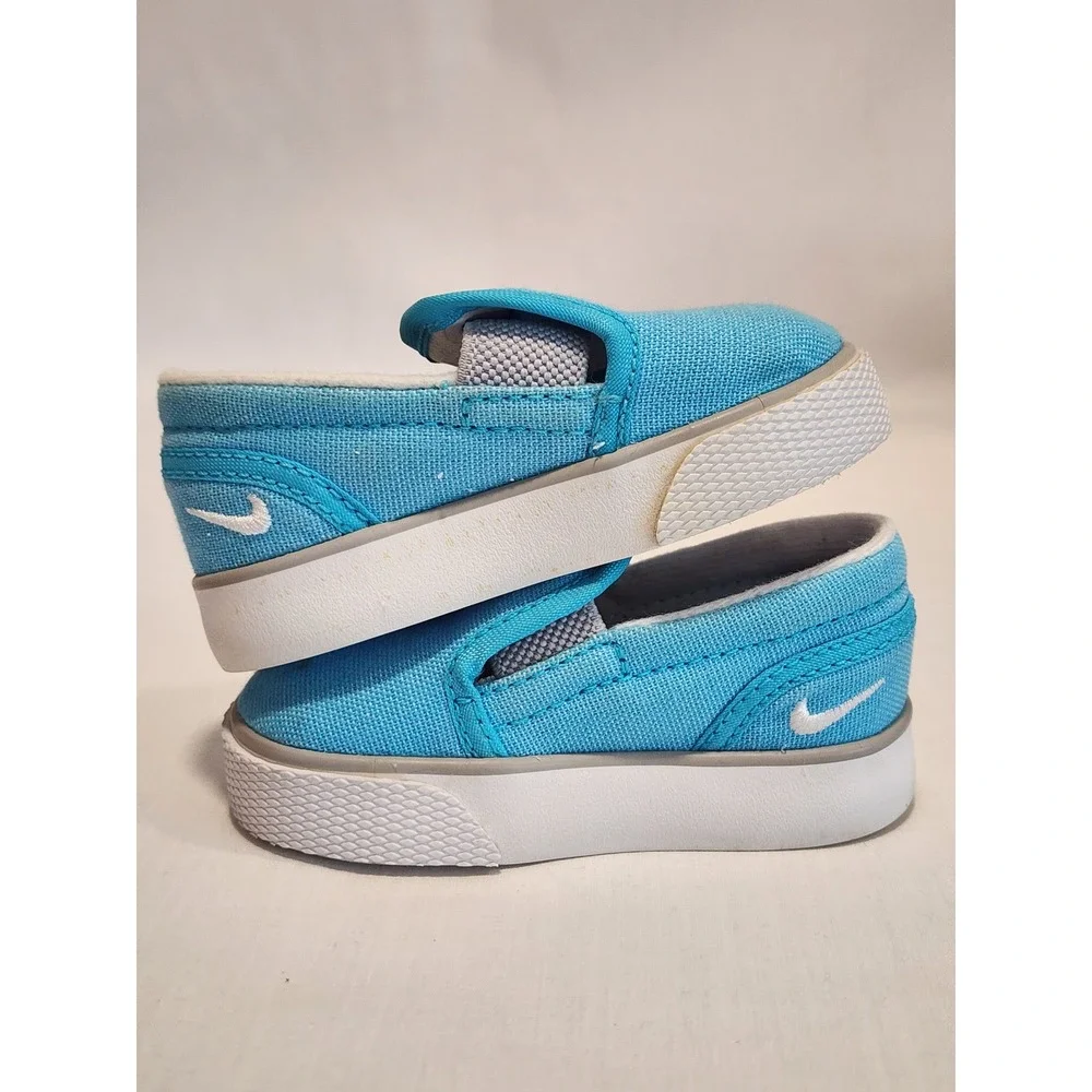 Nike Court Royale Toddler 3C  Blue Canvas Slip On Sneakers 719746-400